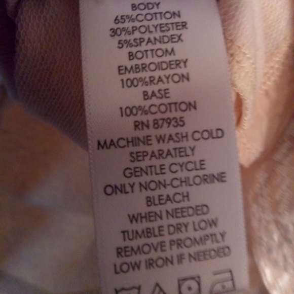 Logo Lounge 3/4 sleeve top - Picture 6 of 6